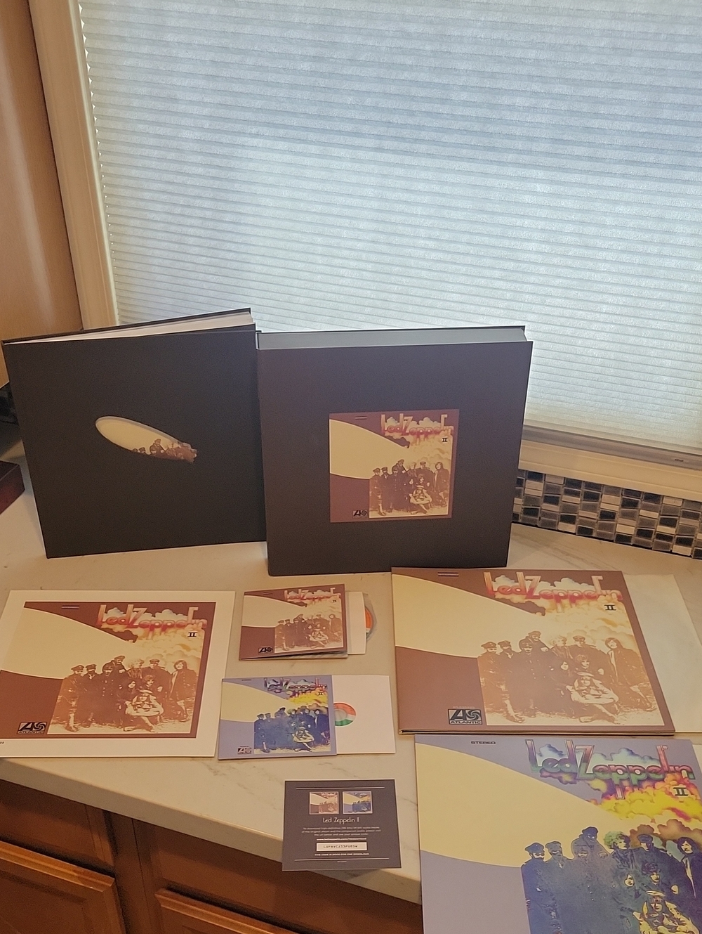 Led Zeppelin II Super Deluxe Edition Box Set -3 LPs, 2 CDs.